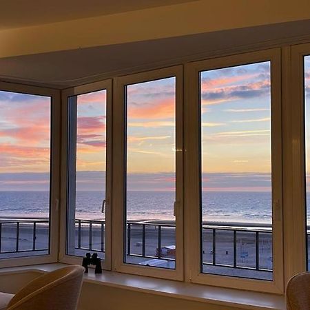 Zeedijk Oostduinkerke Frontaal Zeezicht - Volledig Gerenoveerd 2022! Apartment Bagian luar foto